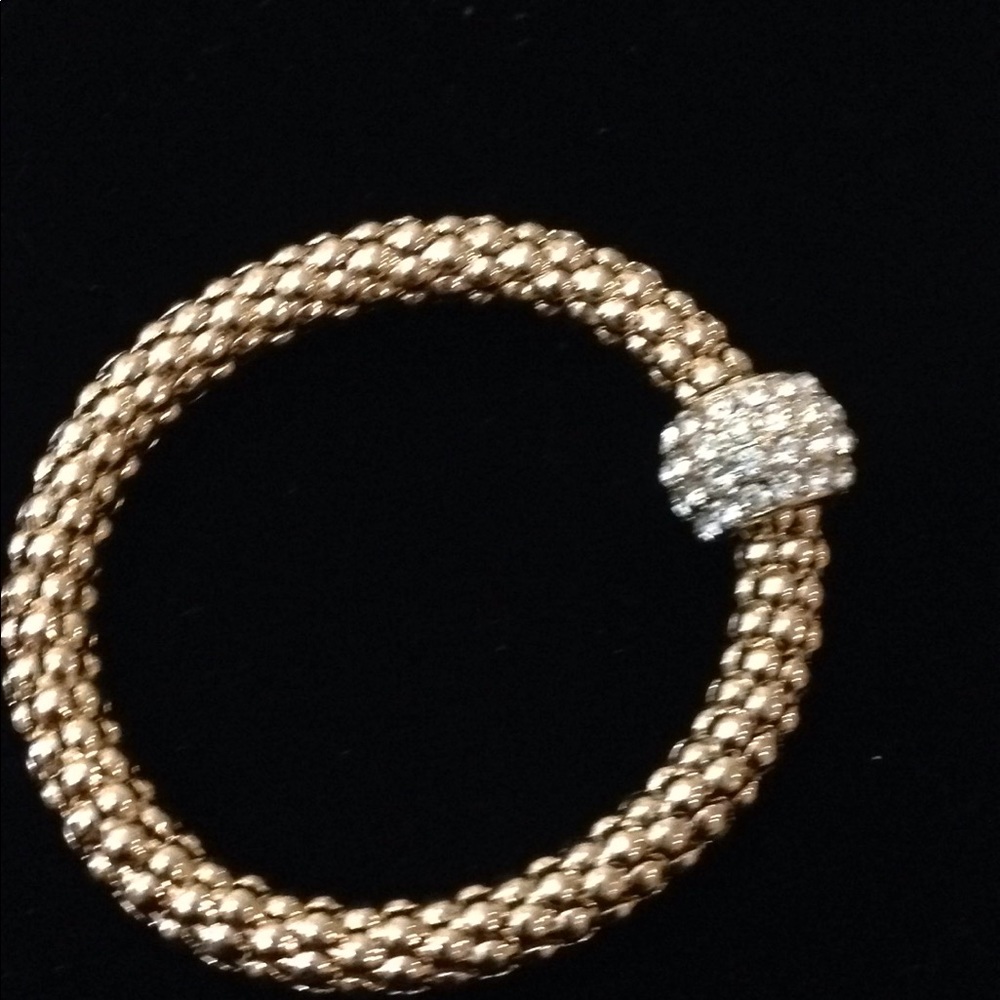 Beautiful elastic bracelet